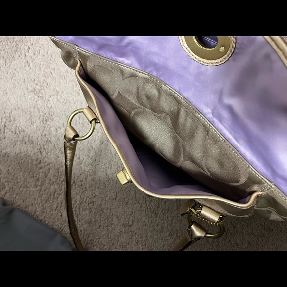 Large tan and gold Addison Coach handbag/purse/laptop business bag. - Picture 6 of 11